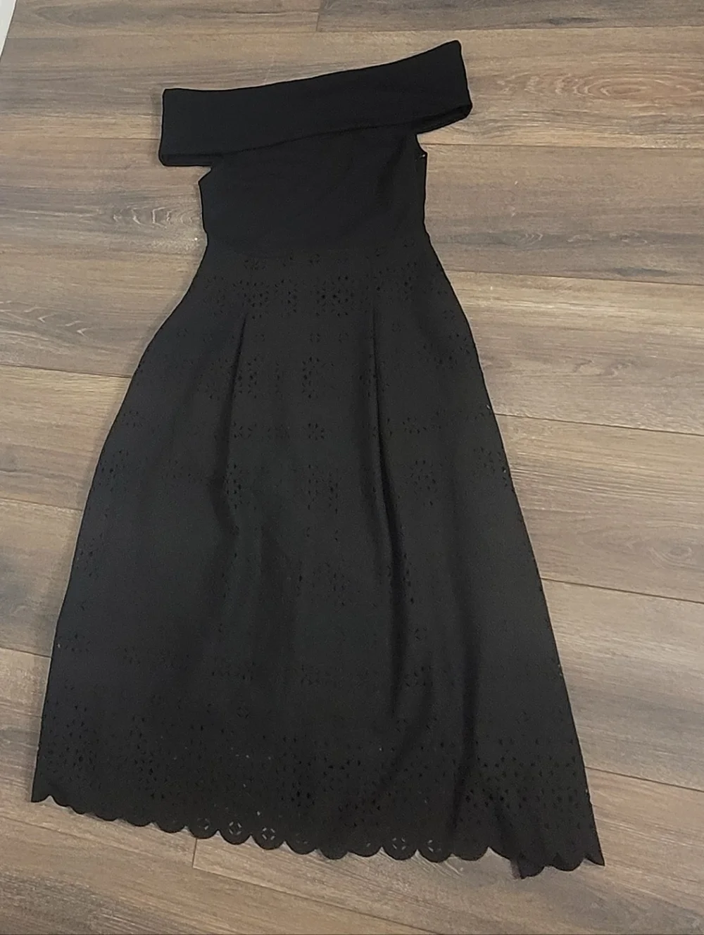 Banana Republic Petite NEW Black Off the Shoudlers Geometric Cut Out Pattern 2P - Picture 2 of 16